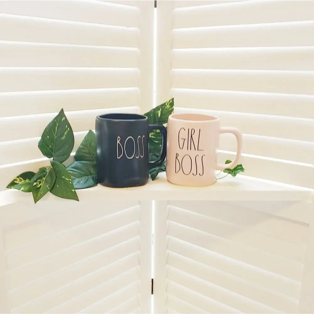 RAE DUNN BOSS & GIRL BOSS 20 OZ MUGS